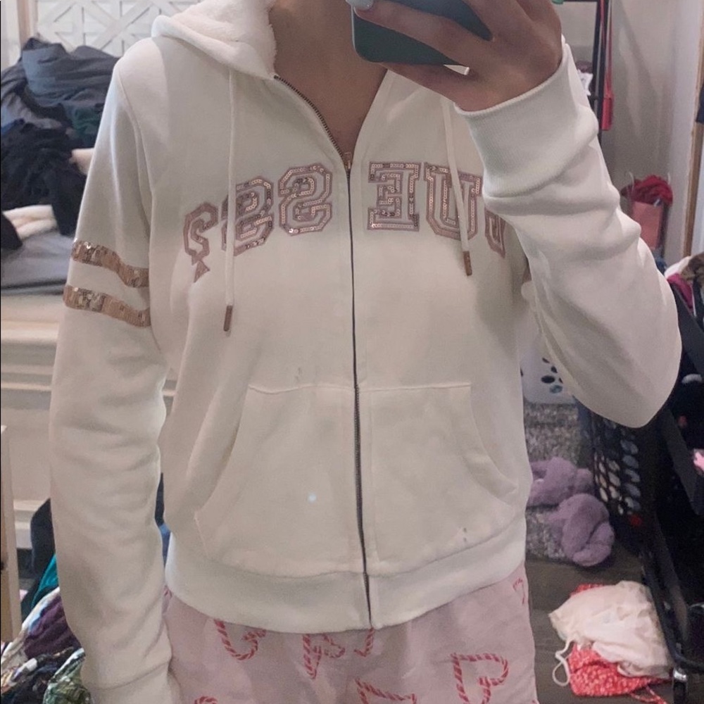 Guess zip up